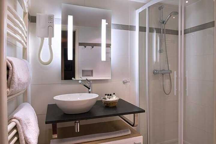 Bathroom Interior Photo