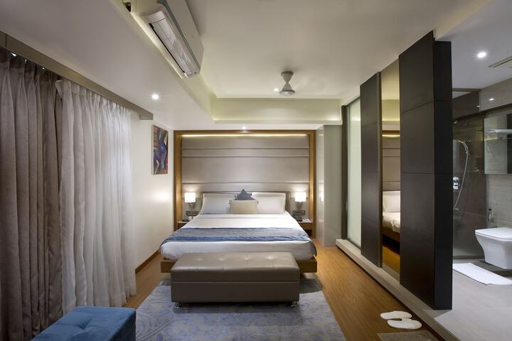 Room 43 of 70