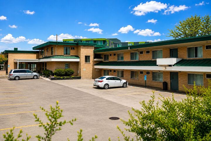 Exterior of Valued Stay Aloha