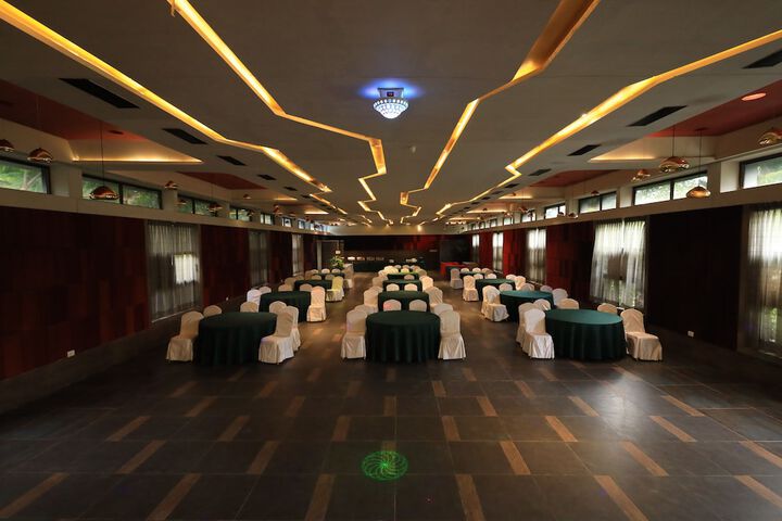 Ballroom/Hall 57 of 74