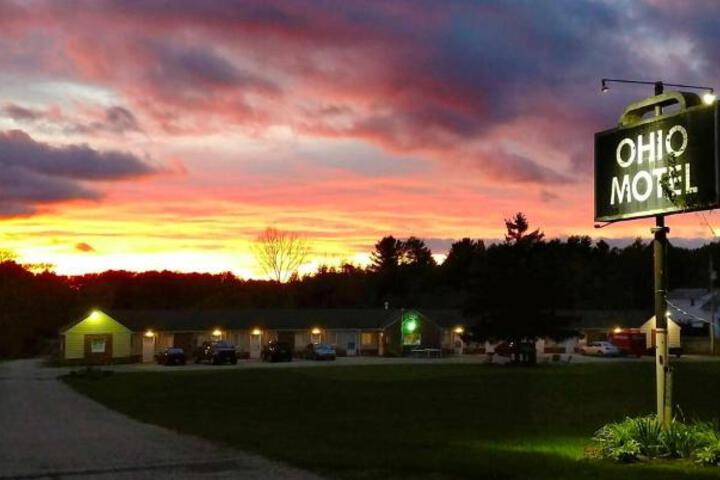 Exterior of The Ohio Motel