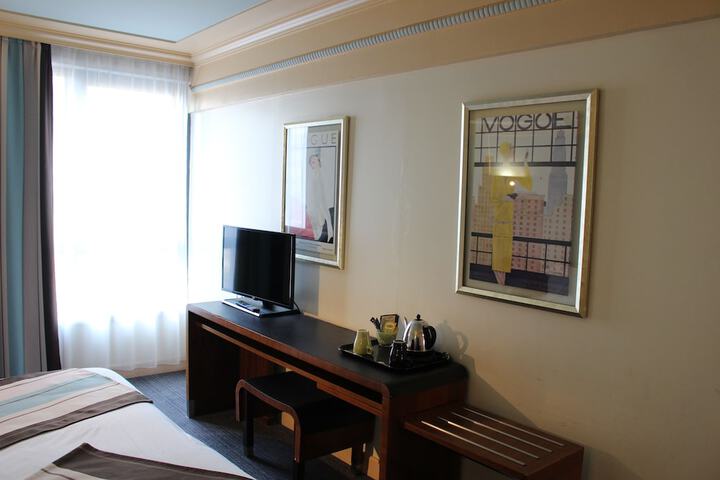 Room amenity