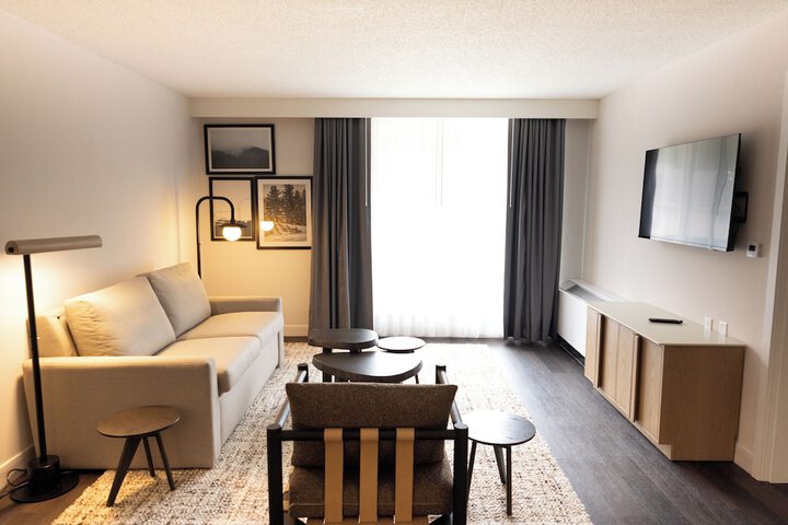 Room 18 of 32