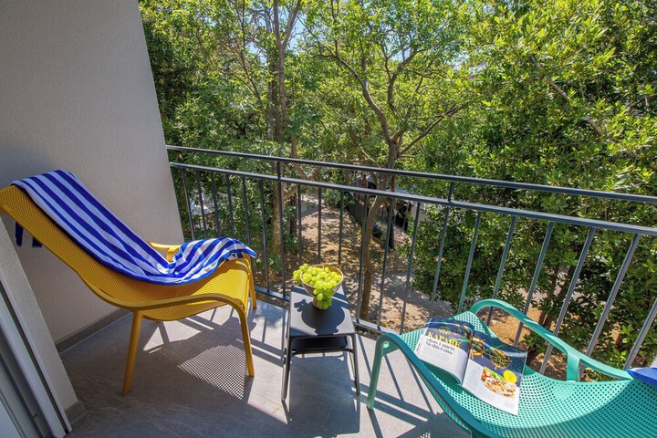 Terrace/Patio 12 of 24