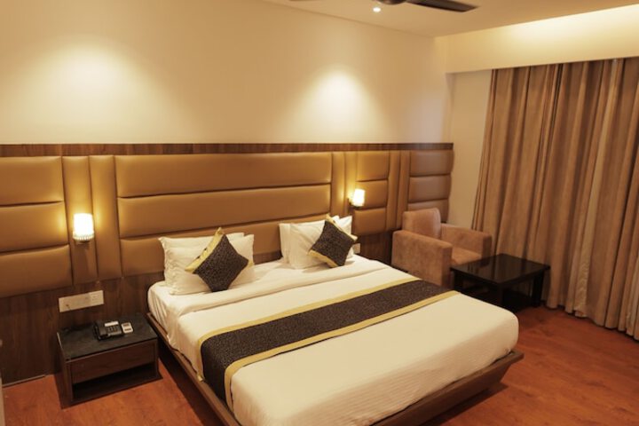 Room 16 of 49