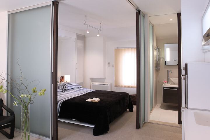Room 7 of 49