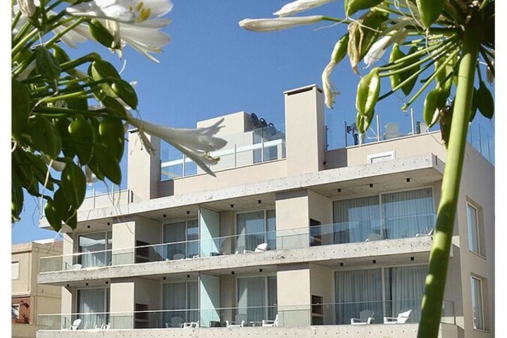 Hotel 2 of 7