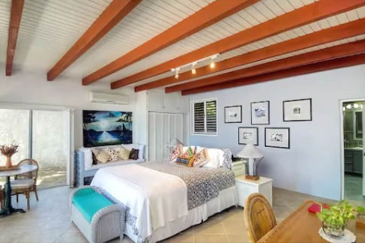 Room 3 of 34