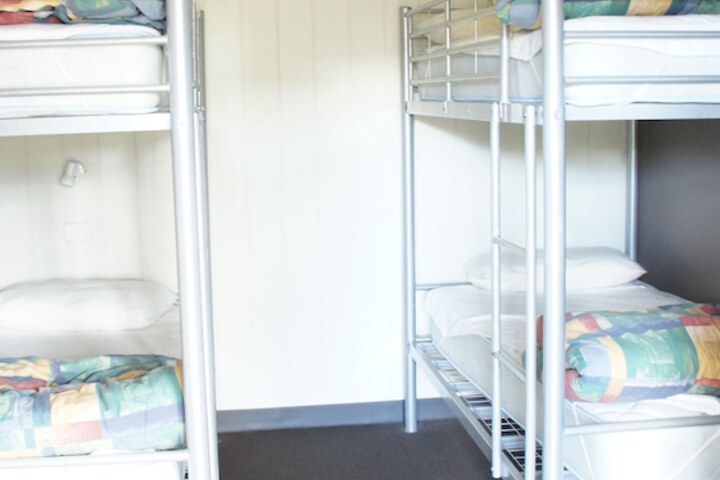 Room 6 of 39