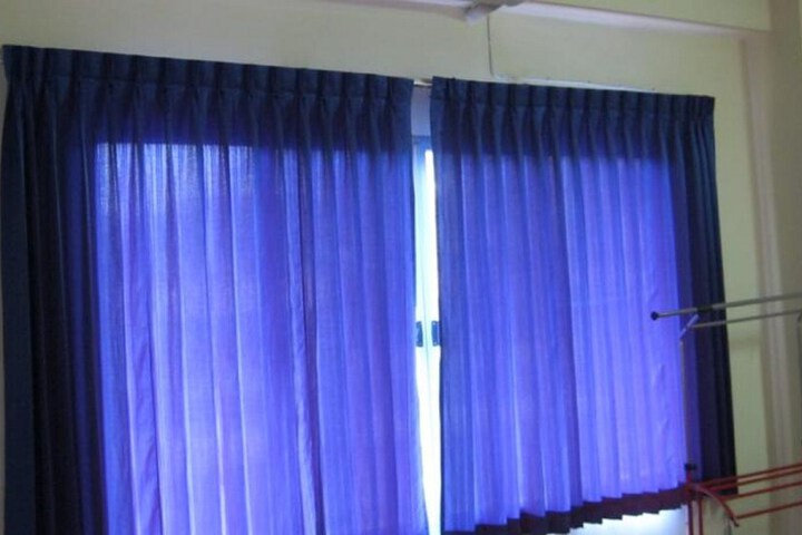 Room 17 of 34