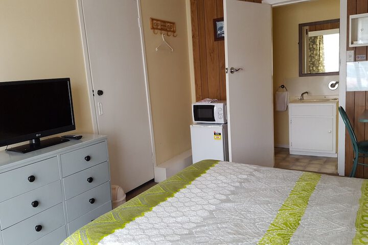 Room 9 of 46