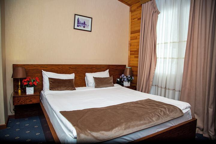 Room 17 of 42