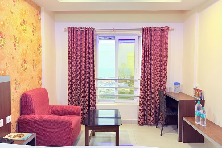 Room 8 of 30