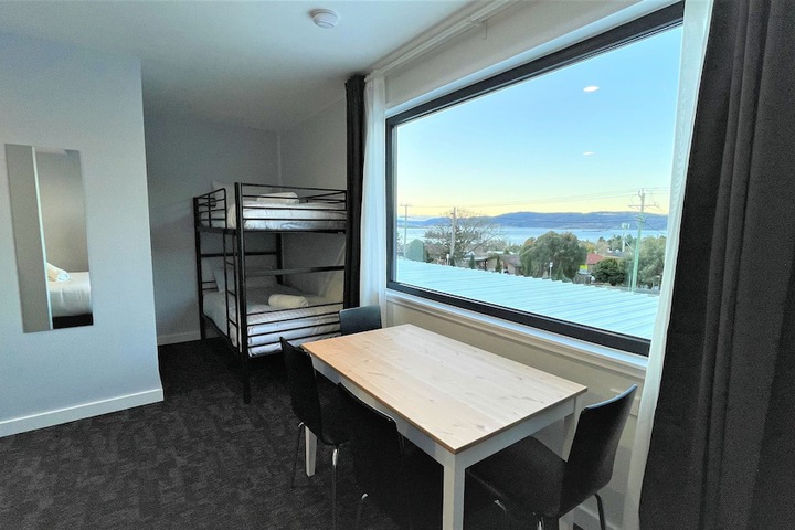 Room 18 of 39