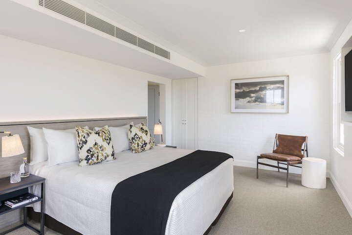 Room 10 of 67