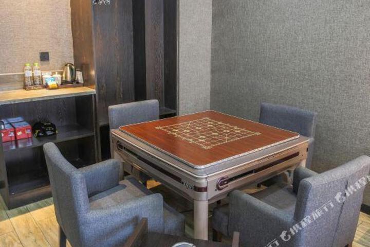 Berkeley Hotel (Chongqing Hechuan)