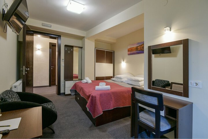 Room 14 of 43