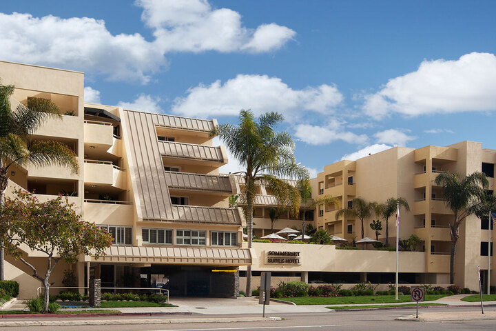 Image of SOMMERSET SUITES HOTEL