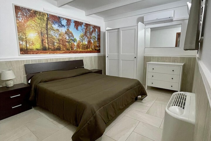 Room 15 of 72