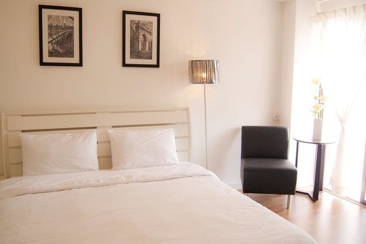 Room 2 of 19