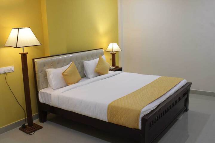Room 16 of 32