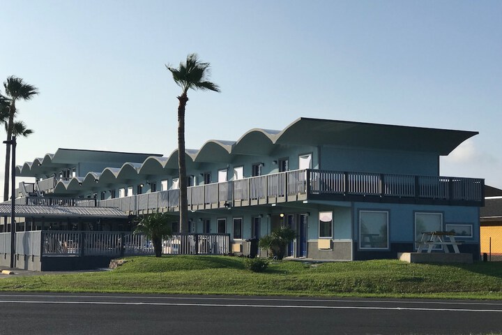 Hotel 67 of 74