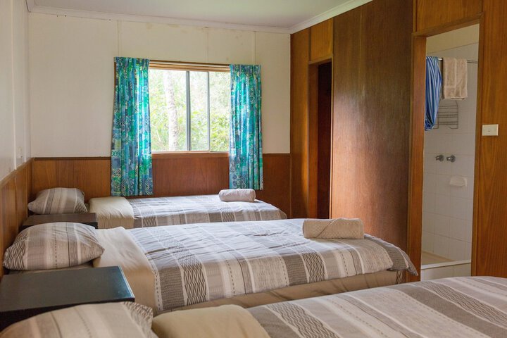 Room 32 of 67
