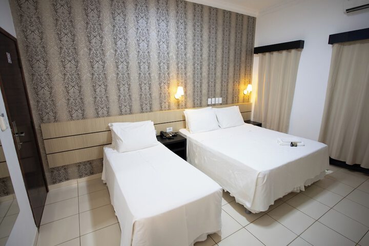 Room 34 of 67