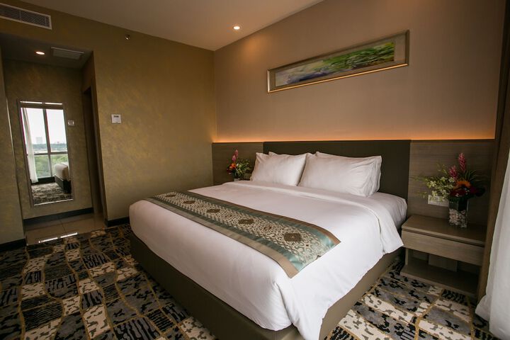Room 4 of 31