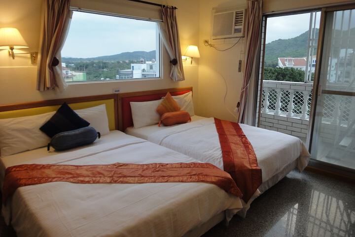 Room 7 of 24