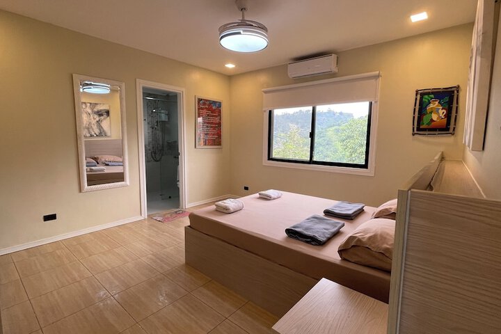 Room 19 of 104