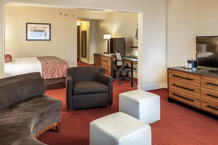 Room 3 of 26