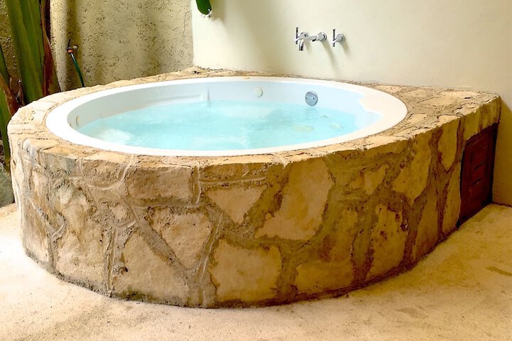Spa 56 of 70