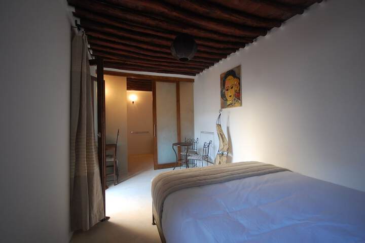Room 7 of 31