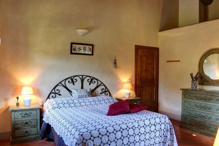 Room 15 of 110