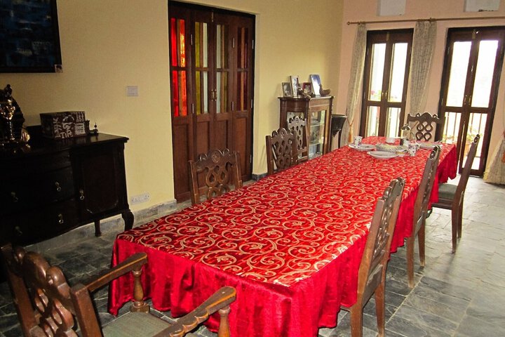 Dining 8 of 8