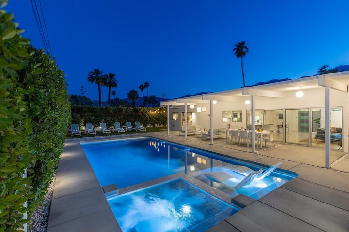 Pool 42 of 64