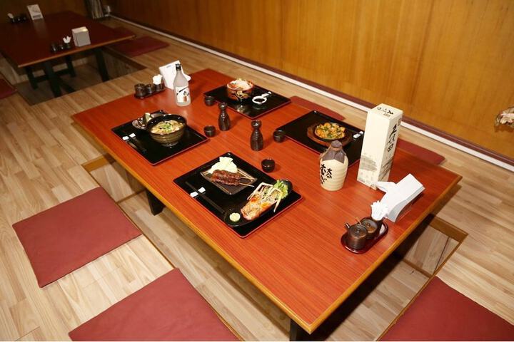 Dining Photos