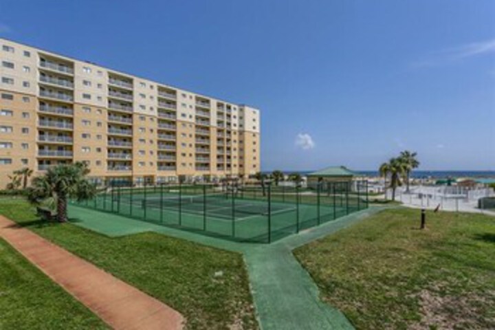 Hotel 35 of 151