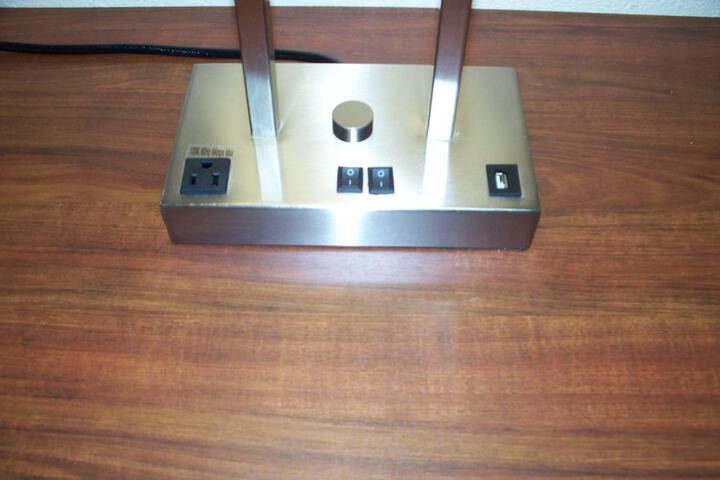 Single Queen Size Bed (5 of 5)