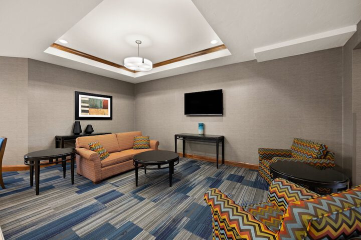 Hotel 53 of 60