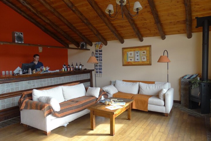 Room 9 of 25
