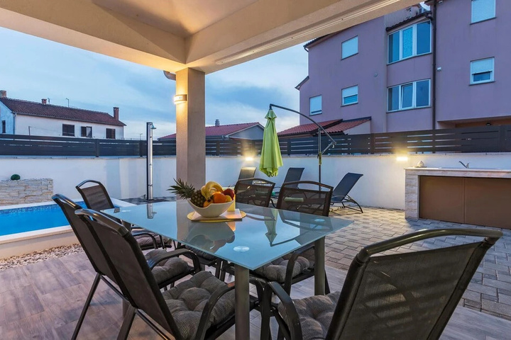 Terrace/Patio 7 of 24