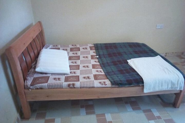 Room 2 of 11