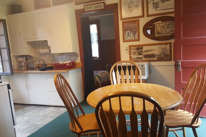 Room 42 of 175