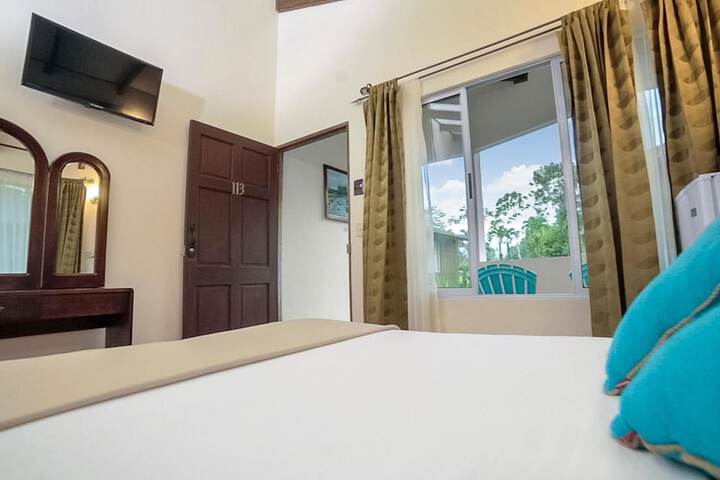 Room 12 of 98