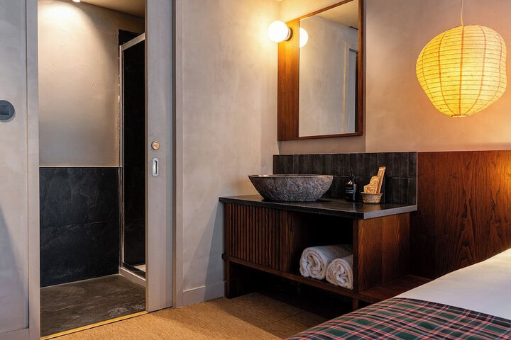 Room 17 of 41