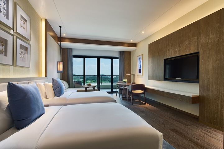 Room 16 of 161
