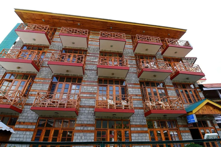 OYO 13947 Tourist Nest