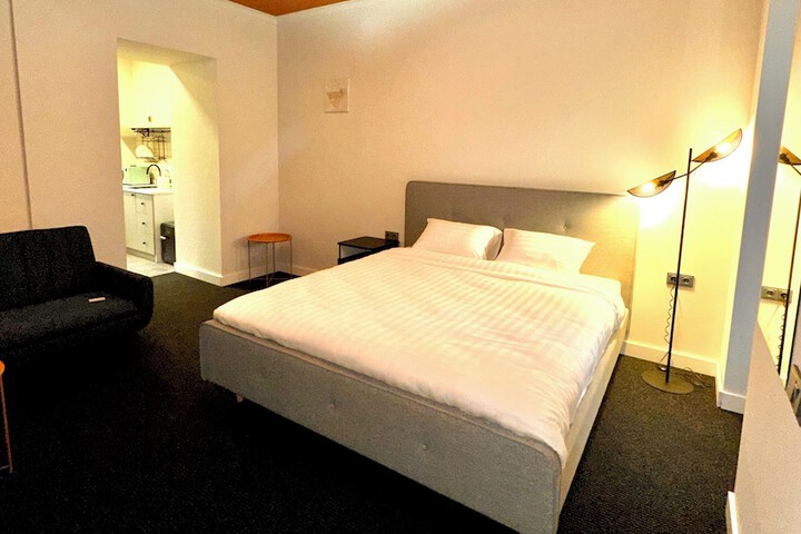 Room 36 of 60